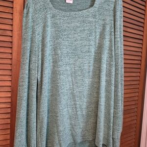 Green Long Sleeve Top